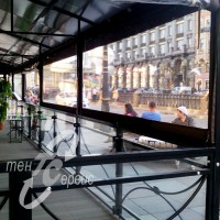 Летняя веранда для ресторана на канале Грибоедова в центре 
Санкт-Петербурга. Металлический каркас, пвх крыша и 
прозрачные гибкие окна.